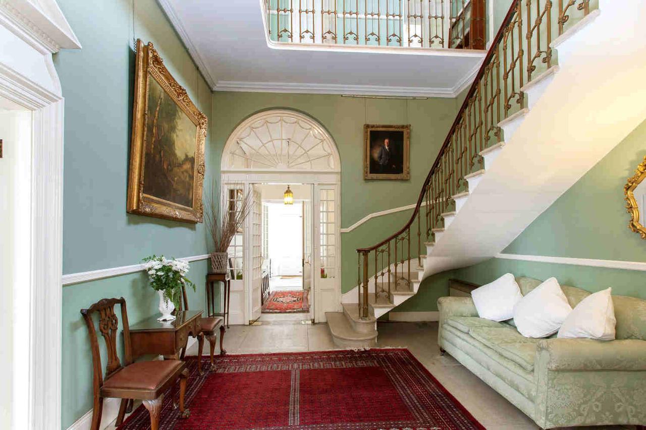 엠스워스 Hollybank House B&B 외부 사진