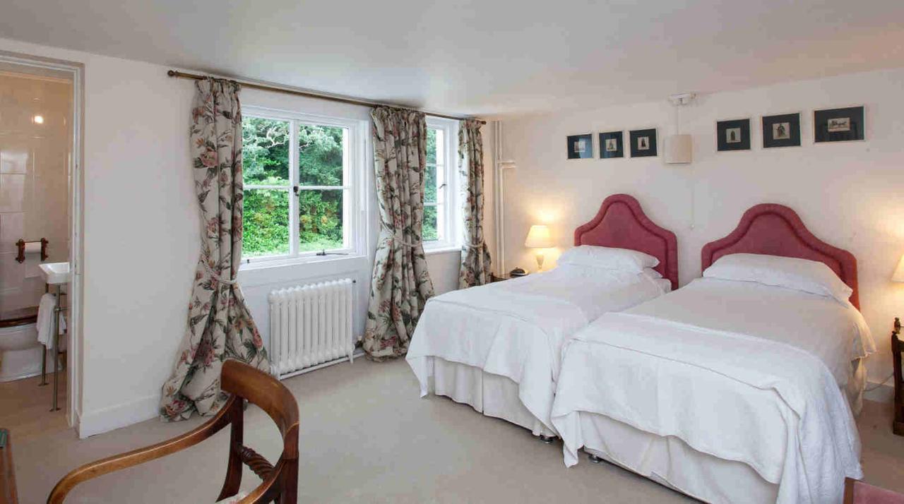 엠스워스 Hollybank House B&B 외부 사진