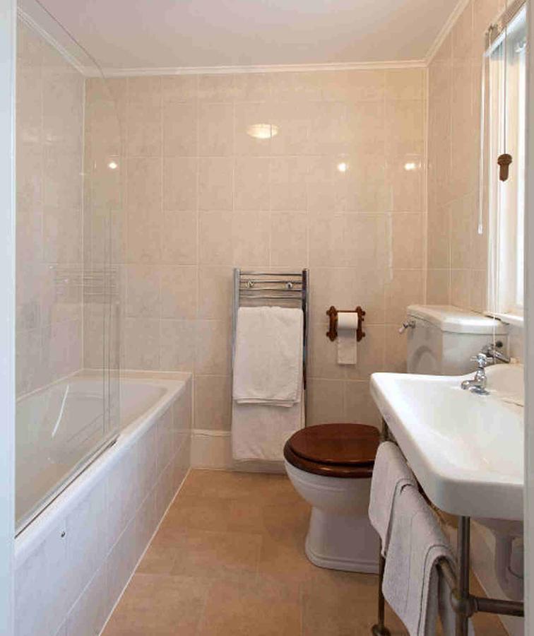 엠스워스 Hollybank House B&B 외부 사진